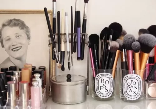 1147591157-maquiagem-organizada